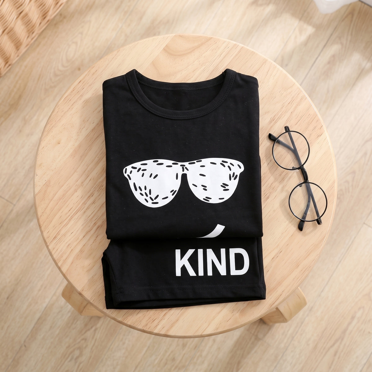 Kind Graphic T-Shirt & Shorts Set