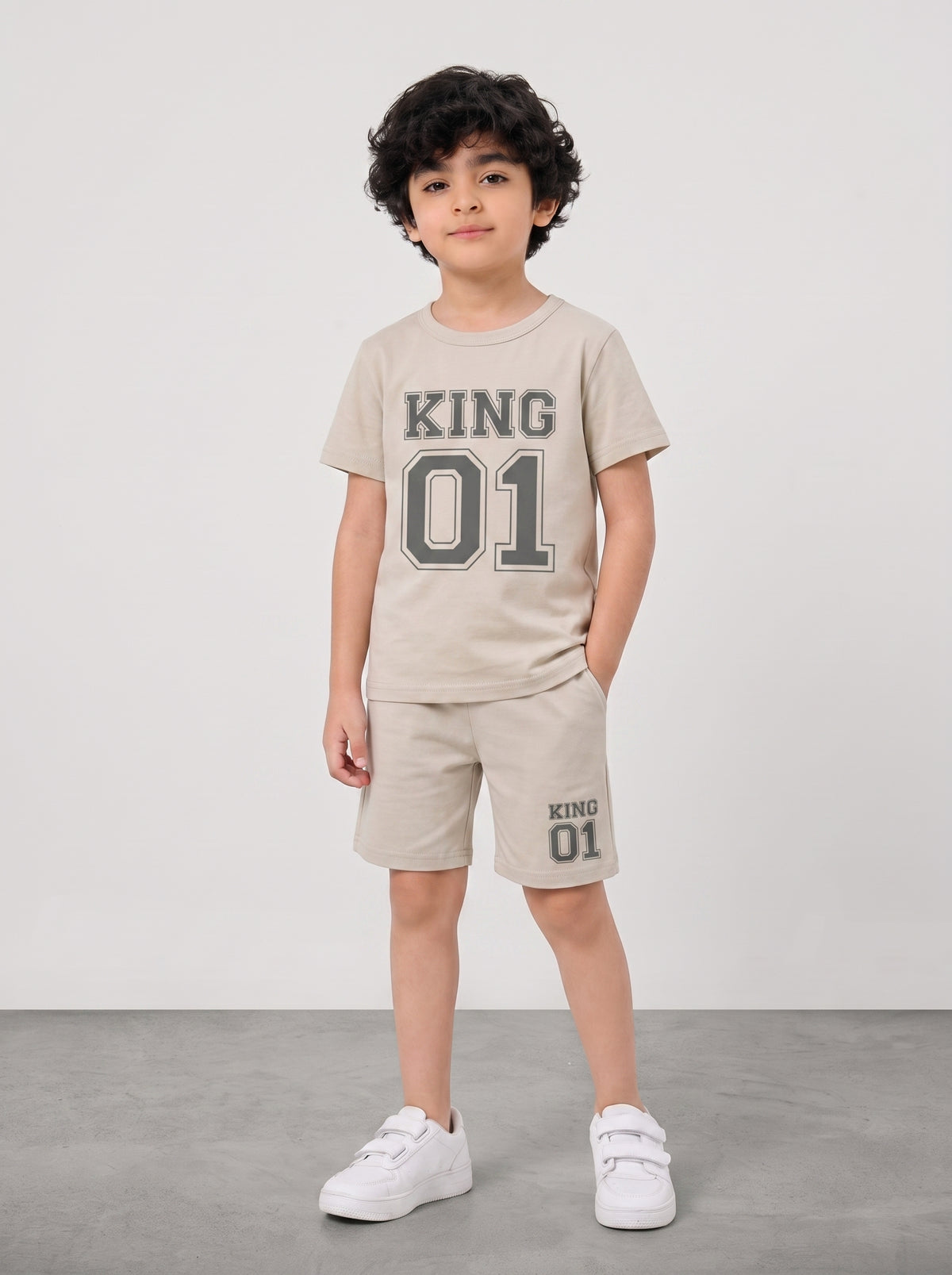 KING 01 T-Shirt & Shorts Set – Beige Outfit